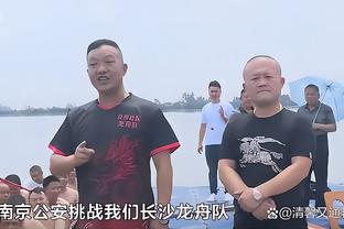 迪亚斯：比赛时一直想着我的父亲，将胜利和两个进球献给他！